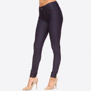 NWT Mid rise Jeggins